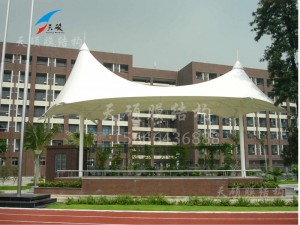 希望小學(xué)運(yùn)動(dòng)場(chǎng)膜結(jié)構(gòu)看臺(tái)